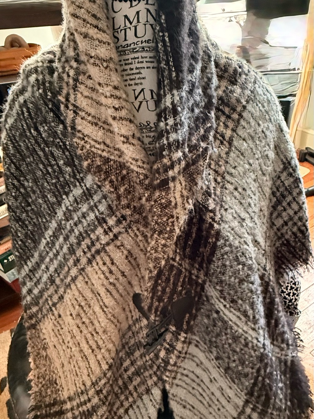 Altare Brand Cozy Shawl Collar Plaid Wrap Coat - Gray/White